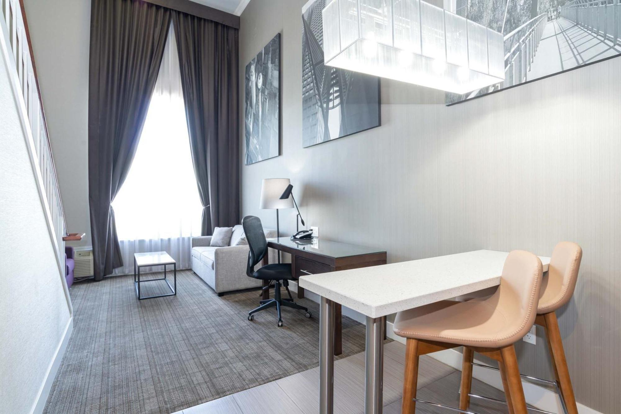 Sandman Hotel & Suites Calgary South Εξωτερικό φωτογραφία